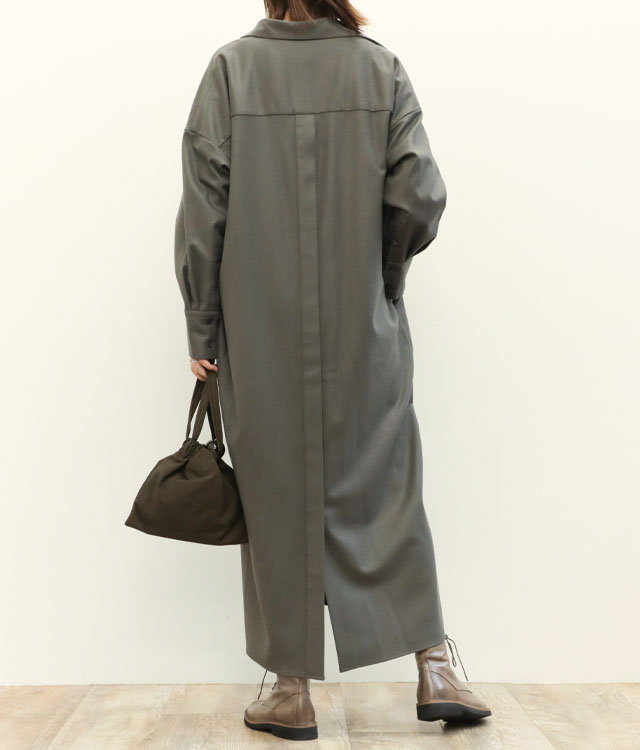 Bob様購入用　ワンピース、ブーツセット バックプリーツカットジョーゼットワンピース※一部店舗のみ入荷