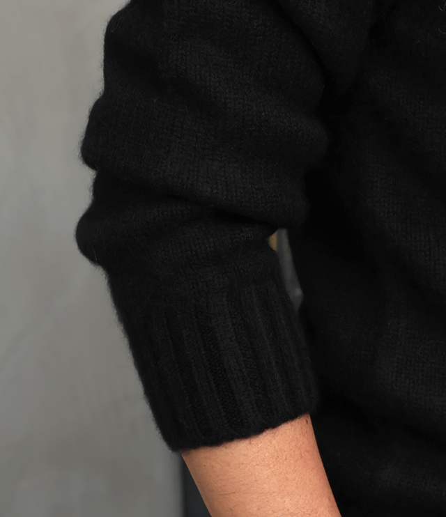 ノルディック柄ニットもシックな大人顔に｜STYLE BOOK｜菅原靴店