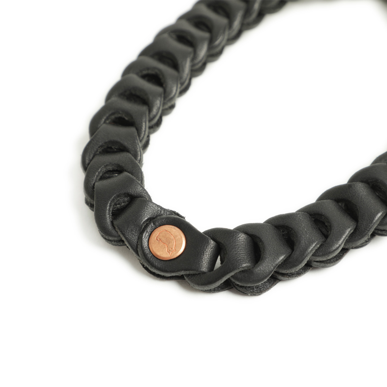 ほぼ未使用 il micio イルミーチョ レザーキーホルダー メッシュ ほぼ