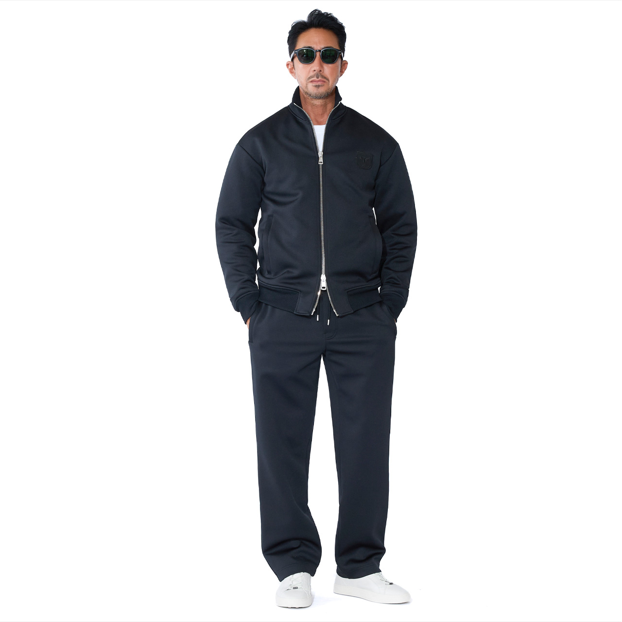 【XXLサイズ】V12 ヴィトゥエルヴ 新品タグ付 MAG TAPE JKT 黒 予約 完全受注生産第27弾 ワッペンあり】1 piu 1 uguale 3 × 干場義雅