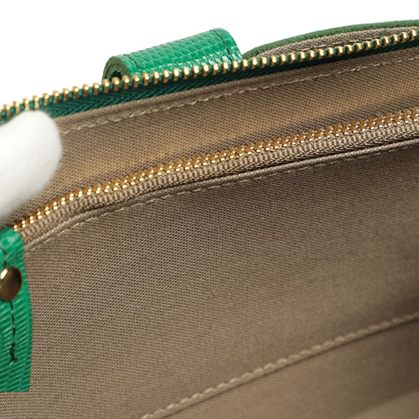 VIORDE ヴィオーデ　新品未使用！ VIOLAd'ORO ヴィオラドーロ iPhoneポシェット ミニ スマホ