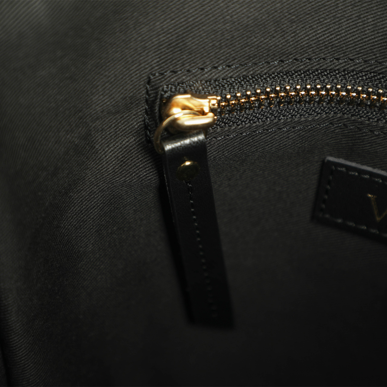 VIOLAd'ORO ヴィオラドーロ ハンド ショルダー バッグ レザー オーバル