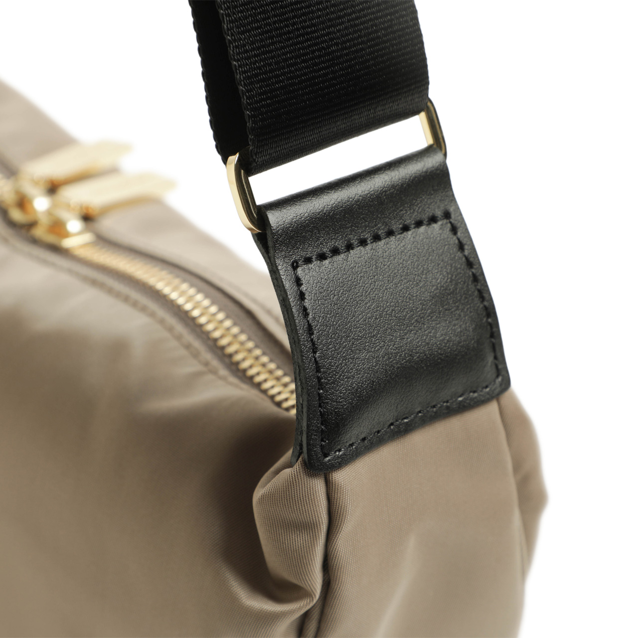 VIOLAd'ORO ヴィオラドーロ ハンド ショルダー ボディ バッグ