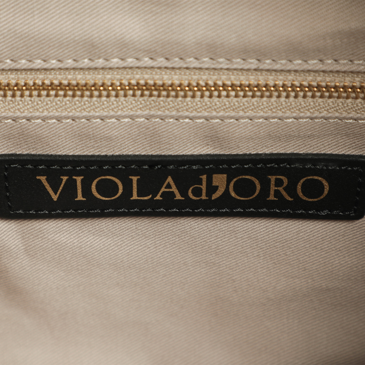 VIOLAd'ORO ヴィオラドーロ ハンド ショルダー ボディ バッグ