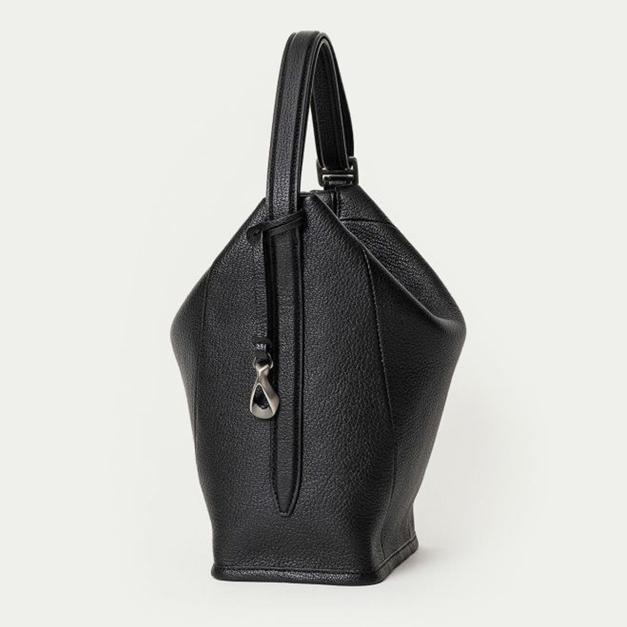 【美品】ETiAM ゴートレザー トートバッグ ブラック 上位仕様 軽量 美品 ETiAM エティアム ハンドバック ゴートレザー シェーブル Shevre ETMD