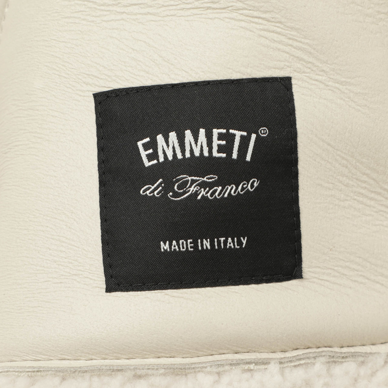 EMMETI エンメティ ムートンコート 白 38(S位) 4133724N0019 即完エンメティの白ムートンが予約受注販売で復活 | B.R.JOURNAL