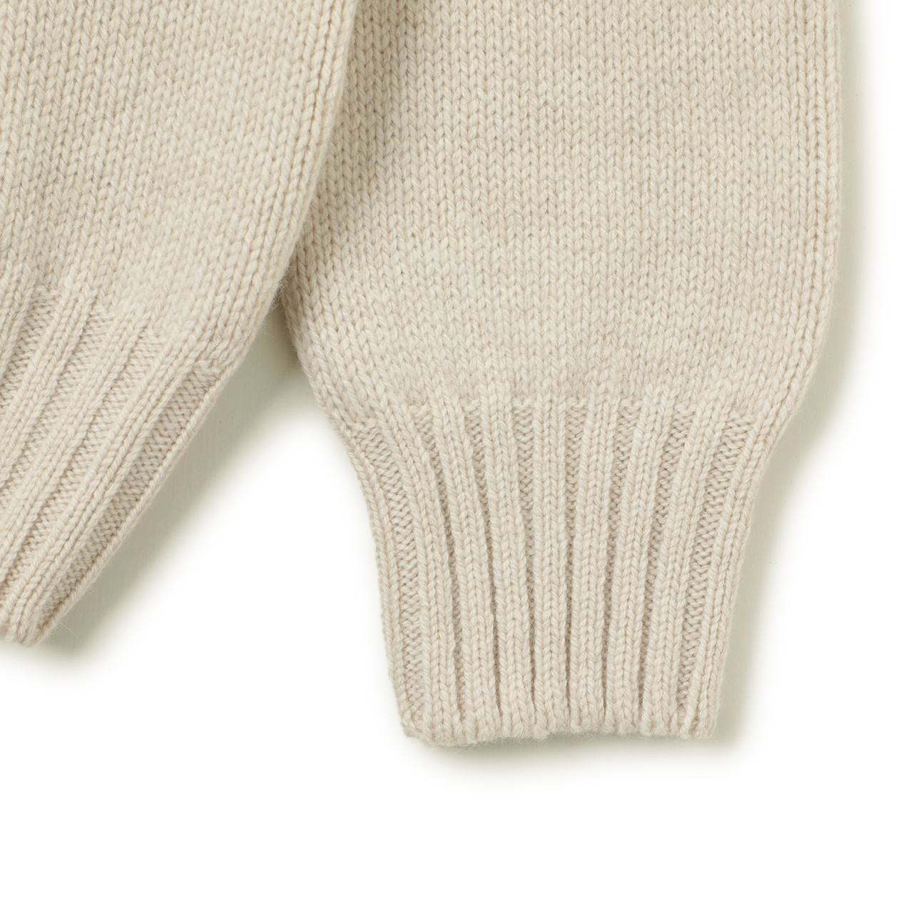 Gran Sasso ベージュ ハイネックニット Gran Sasso グランサッソ ニット タートルネック ミドルゲージ