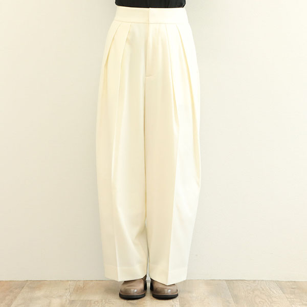 SACRA サクラ レディース パンツ ワイド スーパーファイン フラノ ウール ポリウレタン ツープリーツ SUPER FINE FLANNEL  PANTS 124518112 OFF WHITE/オフホワイト｜SACRA｜菅原靴店