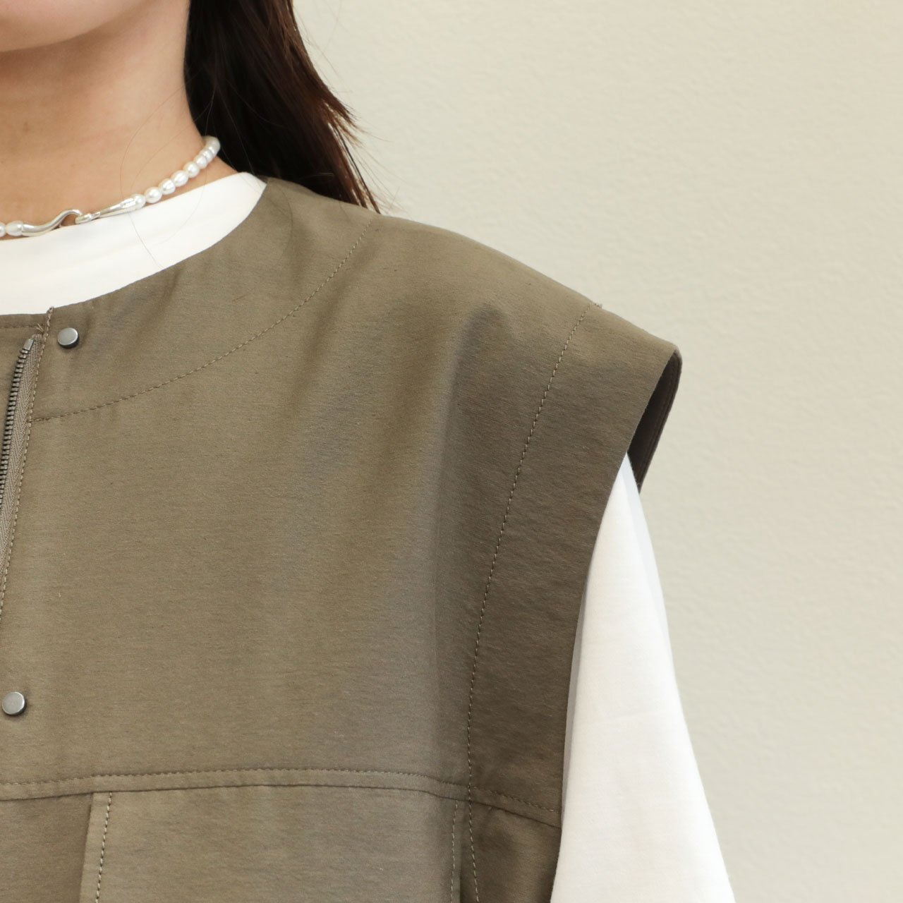値下げ⭐︎未使用サクラSACRA カーキ ウールジレ ベスト 38定価51700円 値下げ⭐︎未使用サクラSACRA カーキ ウールジレ ベスト 38