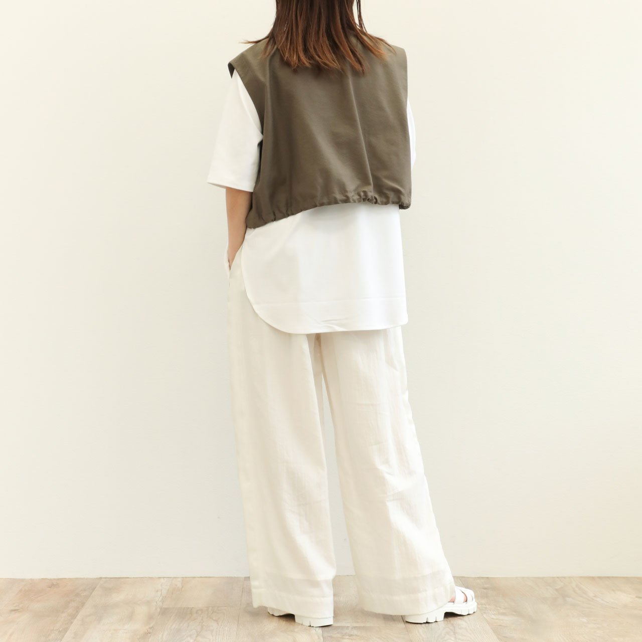 値下げ⭐︎未使用サクラSACRA カーキ ウールジレ ベスト 38定価51700円 楽天市場】サクラ SACRA ラムウール メルトン ジレ LAMBWOOL