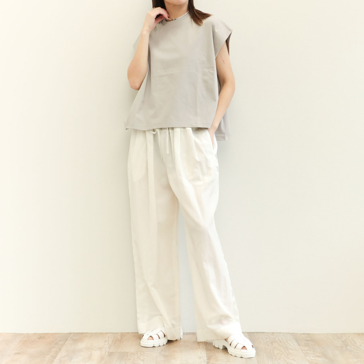 サクラ 【SACRA】フォールデッドラインカットソー EPOCA 限定 SACRA｜サクラ ｜FOLDED LINE CROPPED TOP|123243091|BL