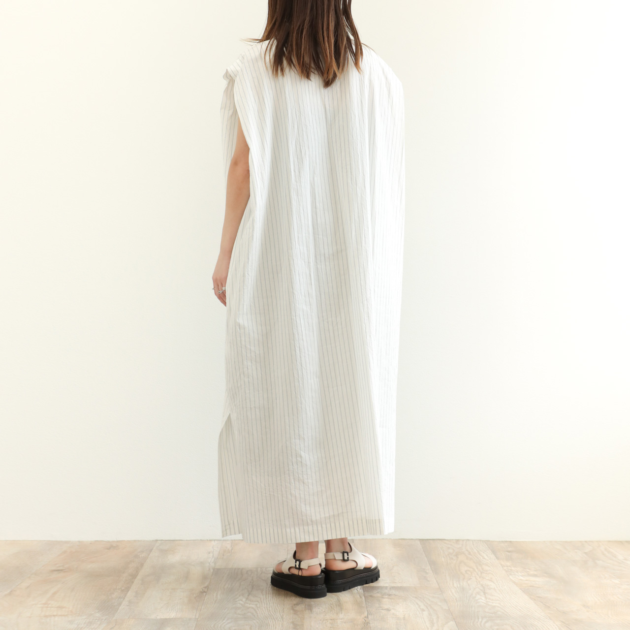 SACRA サクラ シャツワンピース バンドカラー 高密度コットン