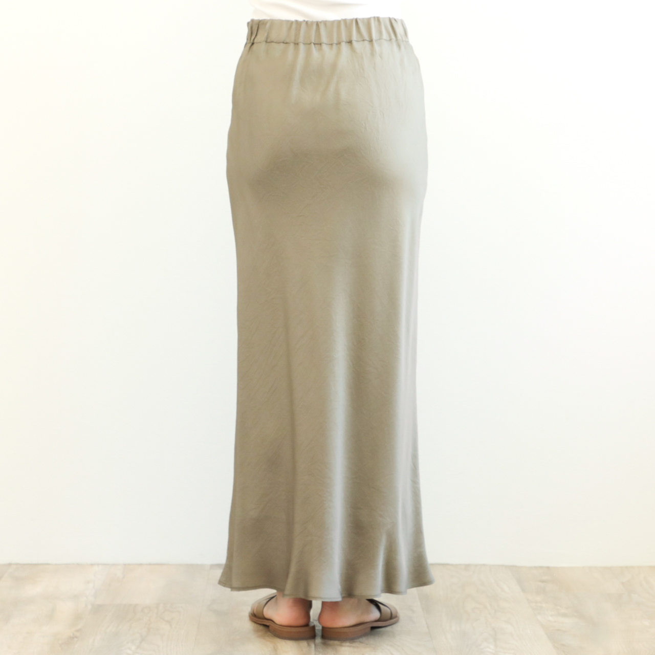 SACRA RUSTIC LINEN SKIRT ロングスカート 楽天市場】【SALE！20%OFF】サクラ SACRA プリーツスカート