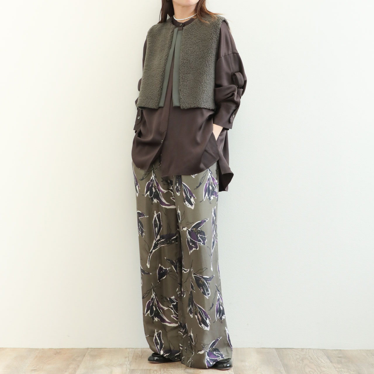 値下げ⭐︎未使用サクラSACRA カーキ ウールジレ ベスト 38定価51700円 SACRA サクラ レディース ベスト ジレ ボア ポリエステル ウール