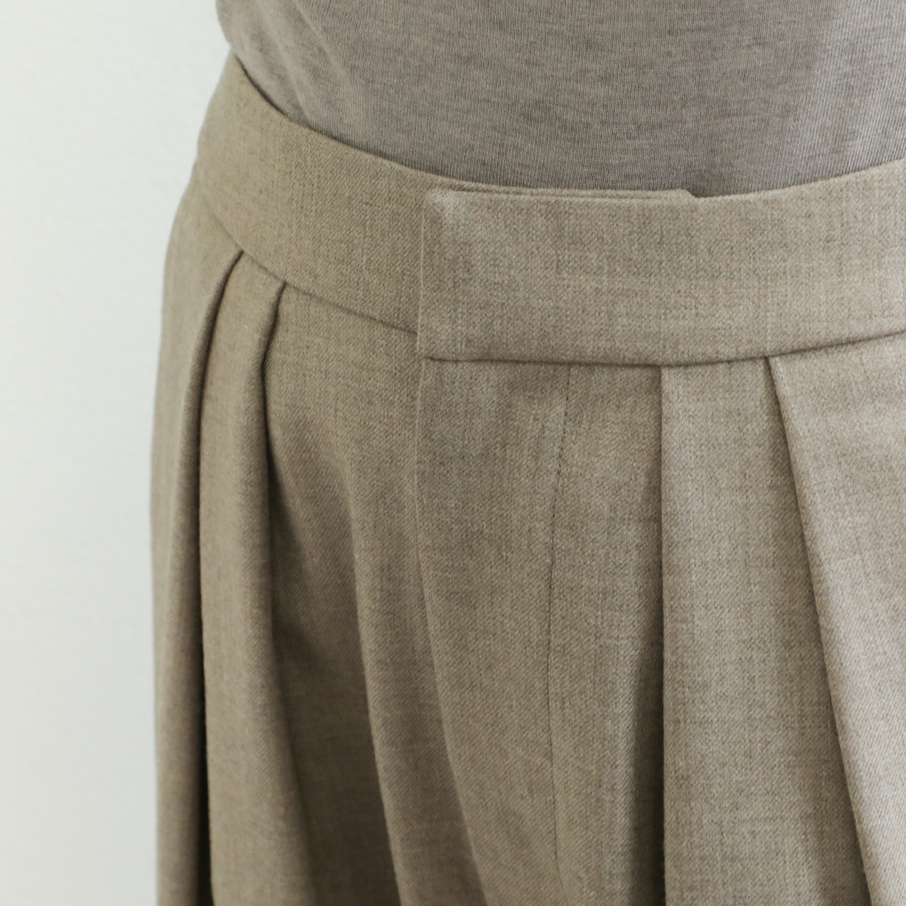 SACRA サクラ パンツ ワイド ウール サージ 2プリーツ 尾錠付き