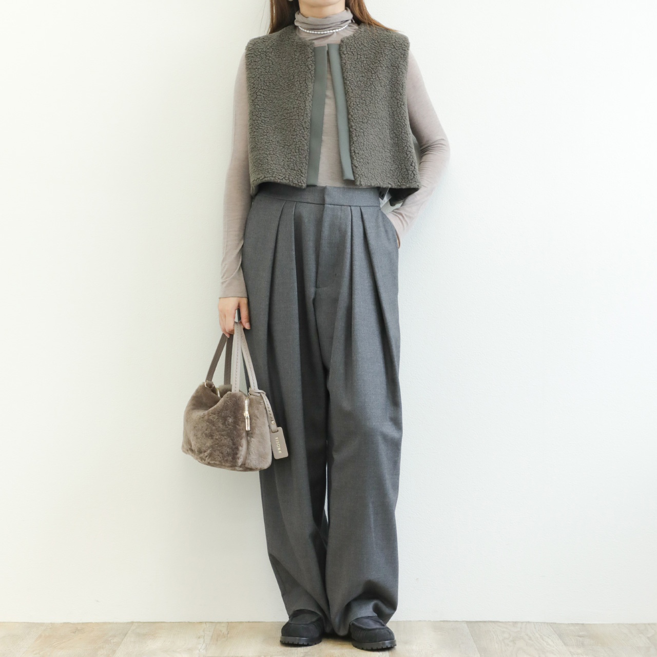 【SACRA】モダンアイヴィー パンツ ¥42,900（税込） SACRA】モダンアイヴィー パンツ （その他パンツ）｜23区