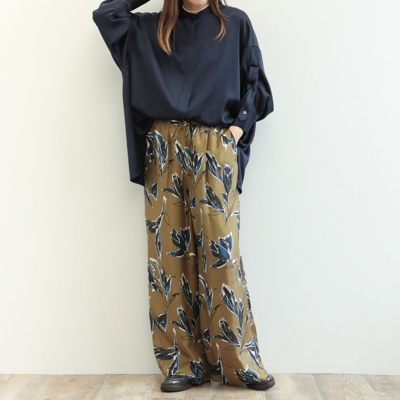 SACRA サクラ ブラウス？カットソー ネイビー SACRA サクラ レディース シャツ ブラウス バンドカラー