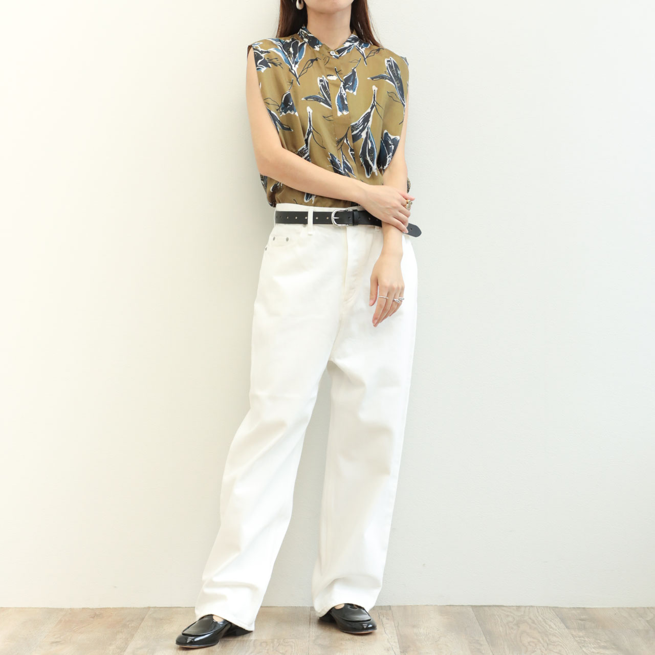 SACRA 23SS キュプラコットンバンドカラーシャツ ベージュ SACRA サクラ レディース シャツ ブラウス バンドカラー