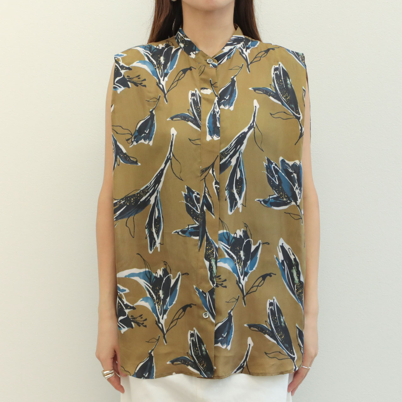 SACRA - SACRA(サクラ) 半袖シャツブラウス サイズ38 M レディース美品  - ブラウン ストライプ SACRA - SACRA(サクラ) 半袖シャツブラウス サイズ38 M