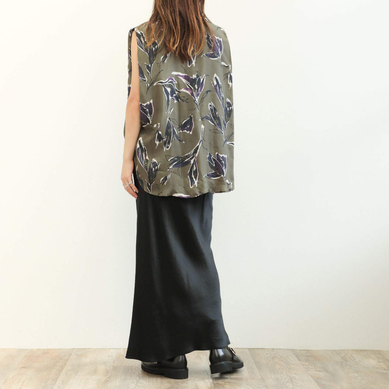 SACRA オリジナルプリントブラウス サクラ シャツ風 カットソー ブラウス SACRA｜サクラ ｜ MONO FLOWERS TOP｜フラワー ブラウス