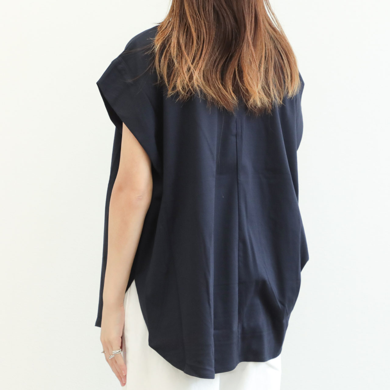 SACRA サクラ ブラウス？カットソー ネイビー SACRA サクラ レディース カットソー クルーネック オーガニック