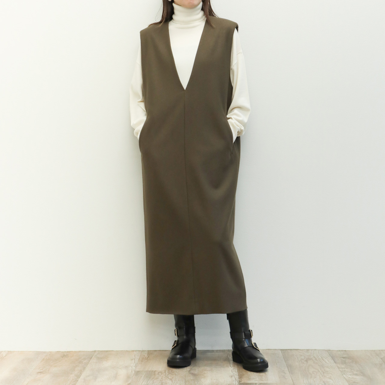 nanana様専用 SACRA ハイカウントメルトンワンピース 38黒 SACRA