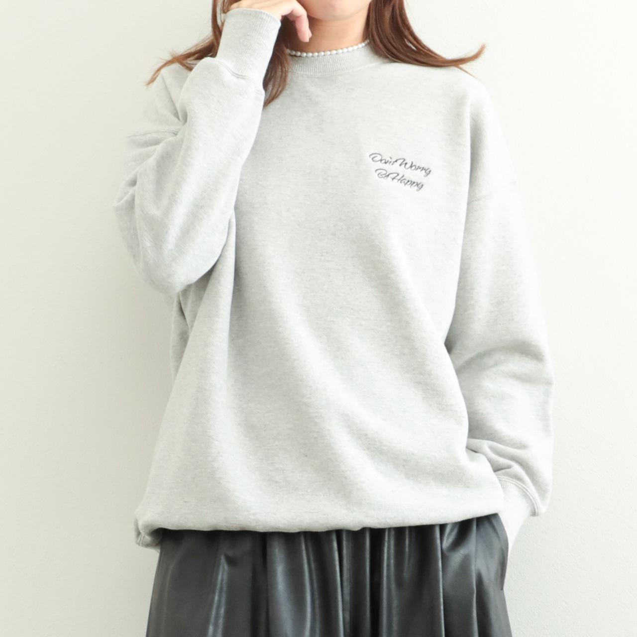 SACRA（サクラ）プレミアム　スウェット SACRA サクラ スウェット コットン 長袖 丸首 ロゴ 刺繍 PREMIUM