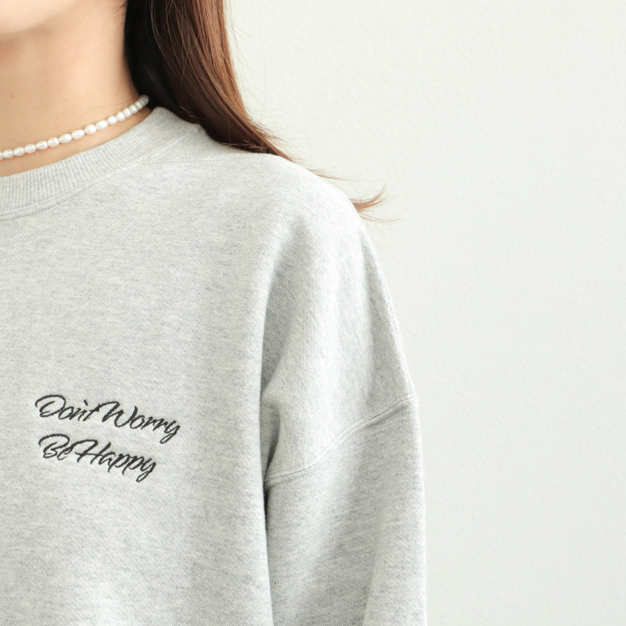 SACRA サクラ スウェット コットン 長袖 丸首 ロゴ 刺繍 PREMIUM