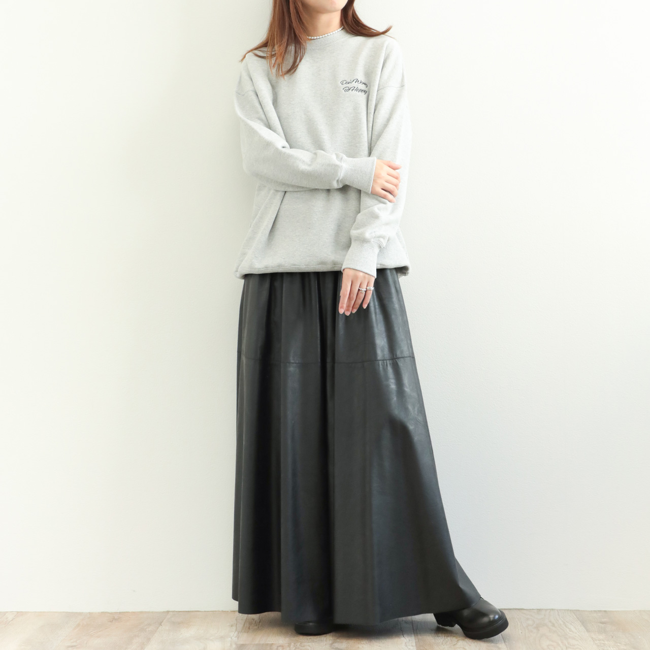 SACRA サクラ スウェット コットン 長袖 丸首 ロゴ 刺繍 PREMIUM