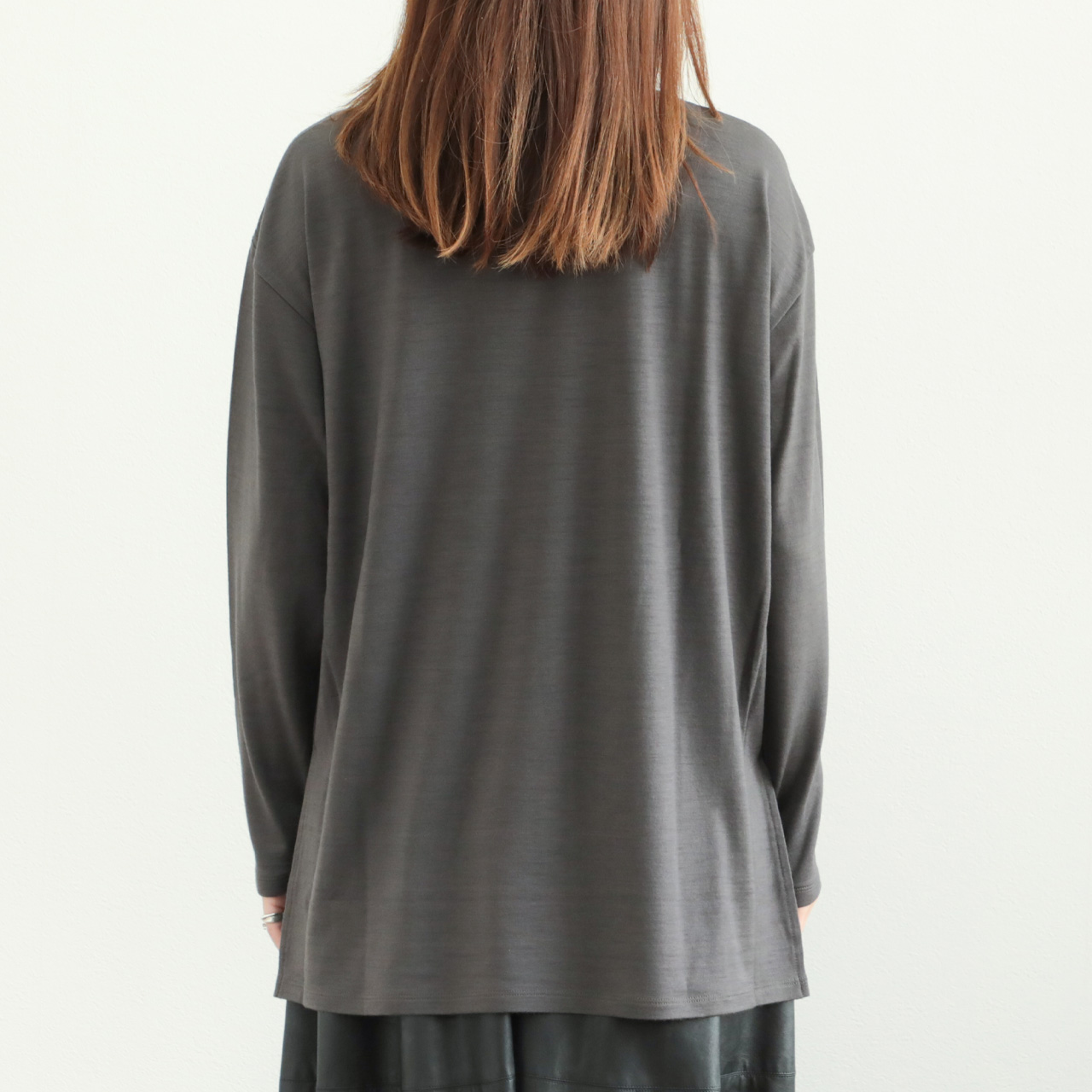 SACRA サクラ カットソー ロンT クルーネック スーパーファイン メリノ