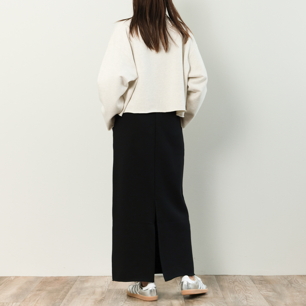 SACRA - SACRA(サクラ) 長袖セーター サイズ38 M レディース美品  - アイボリー タートルネック SACRA サクラ レディース スウェット コットン 長袖 丸首 クロップド