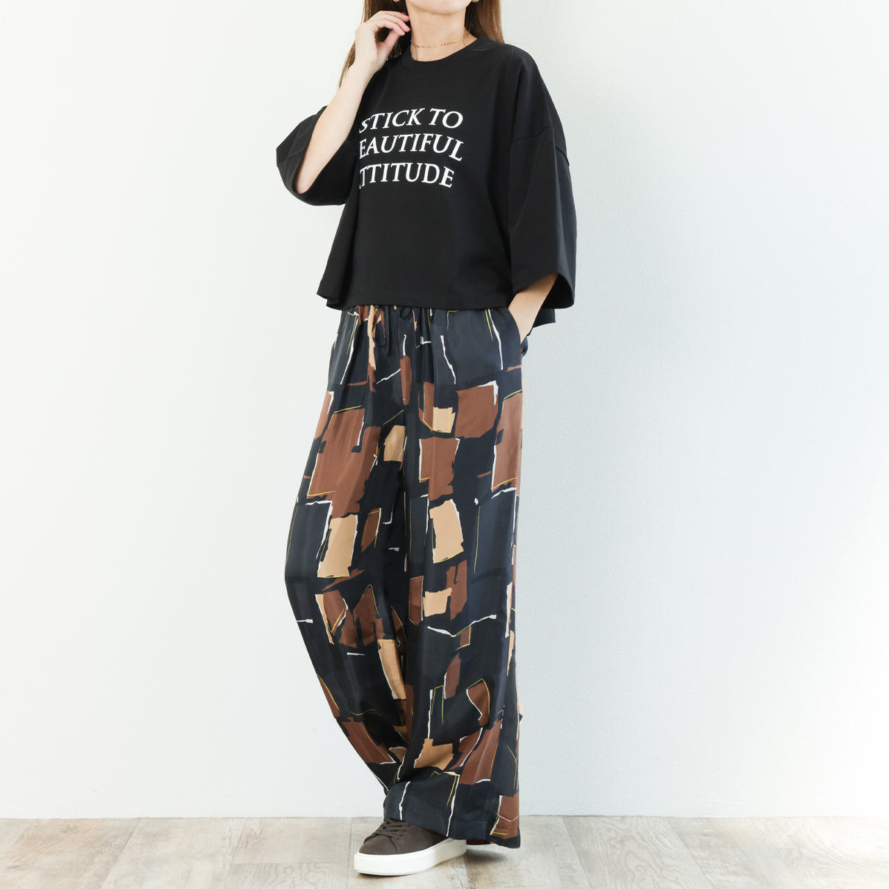 SACRA サクラ パンツ　38 総柄 SACRA サクラ レディース パンツ スラックス ワイド キュプラ レーヨン