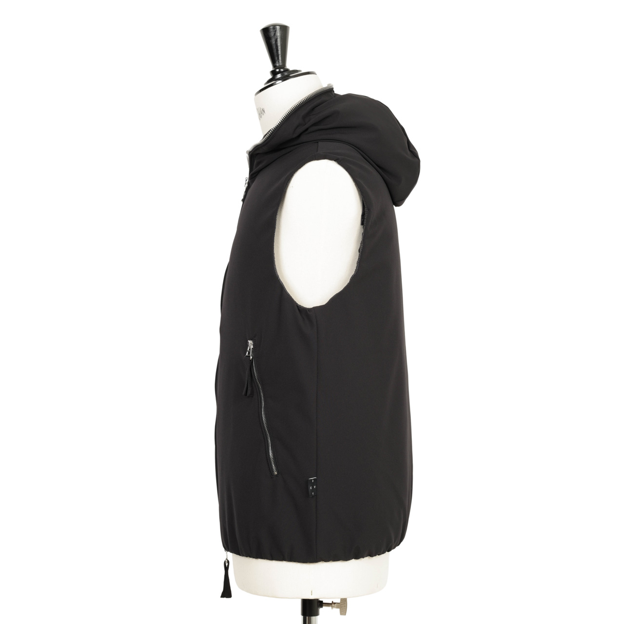 専用 DUVETICA デュベティカ ダウンベスト ダブルジップ 黒 XL DUVETICA （デュベティカ）ダウンベスト