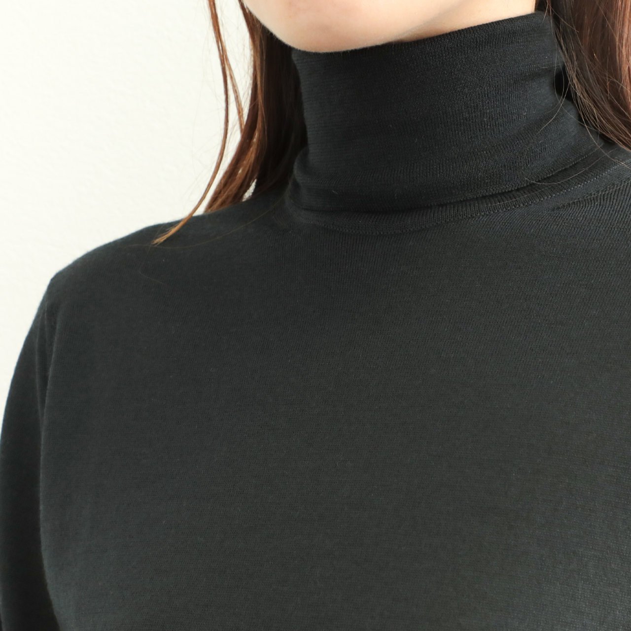 【美品】ジョンスメドレー ウール ハイゲージニット ブラック Mサイズ JOHN SMEDLEY ジョンスメドレー レディース ニット ハイゲージ