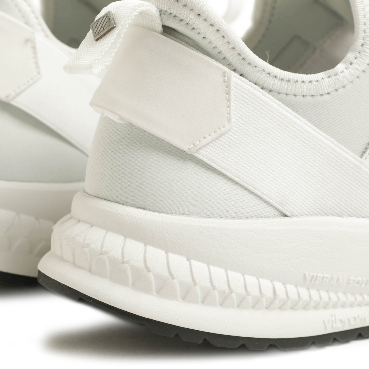 WH ダブルエイチ ヒロシツボウチ×干場義雅 スニーカー ニット