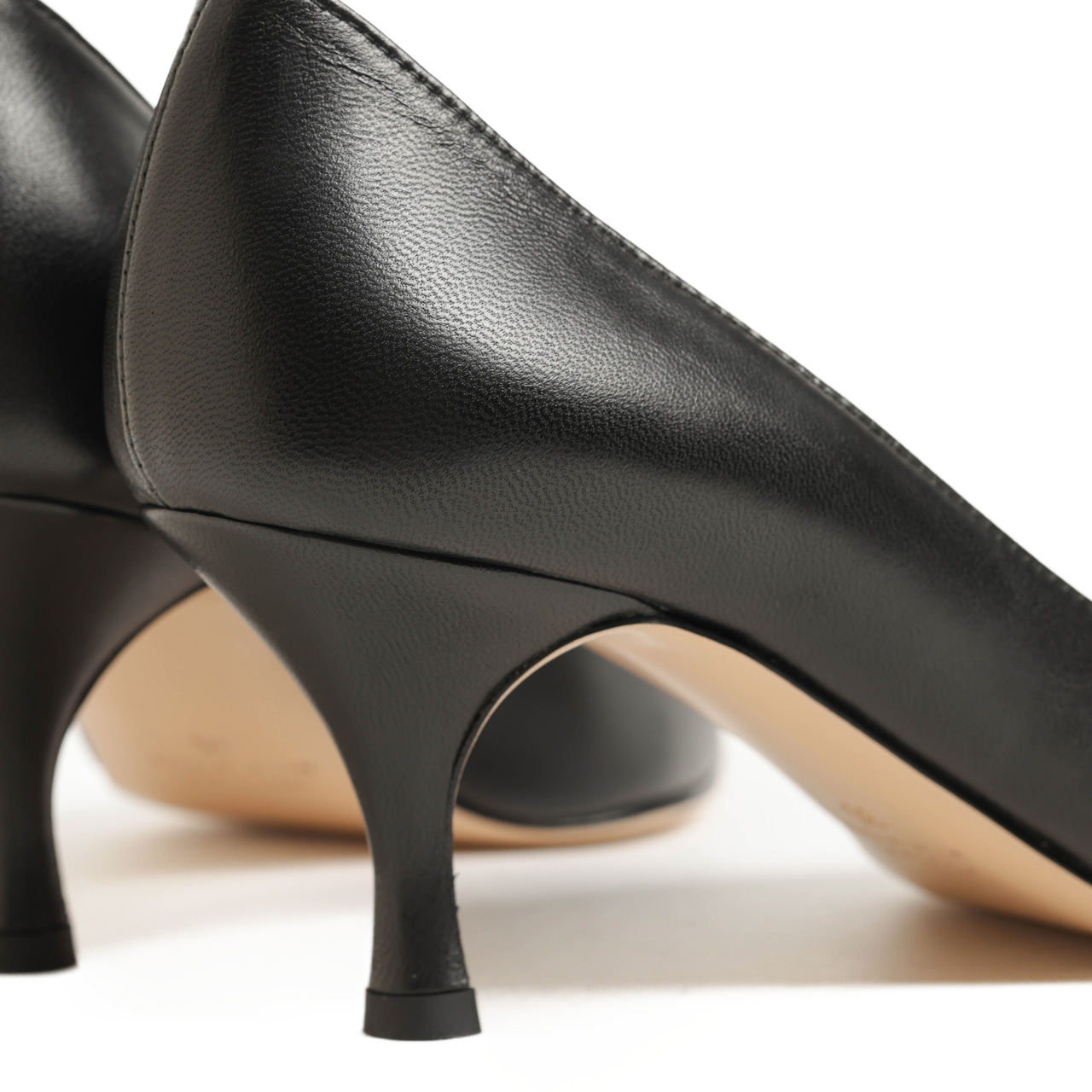 NEBULONI E. ネブローニ シューズ パンプス ポインテッドトゥ レザー