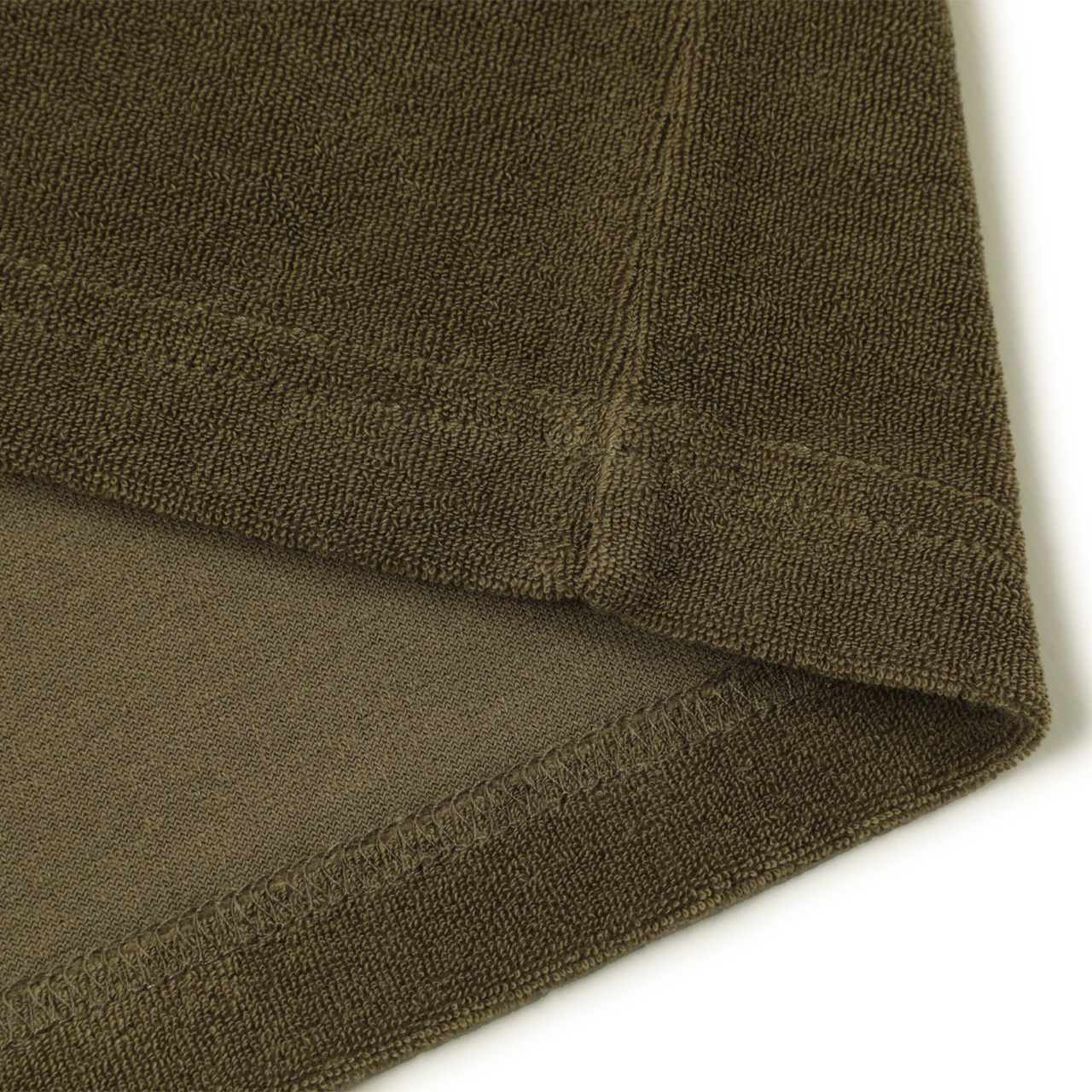 【定番モデル】ヘルノ☆センターロゴTシャツ カーキ サイズ46 入手困難 定番モデル】ヘルノ☆センターロゴTシャツ カーキ サイズ46 入手