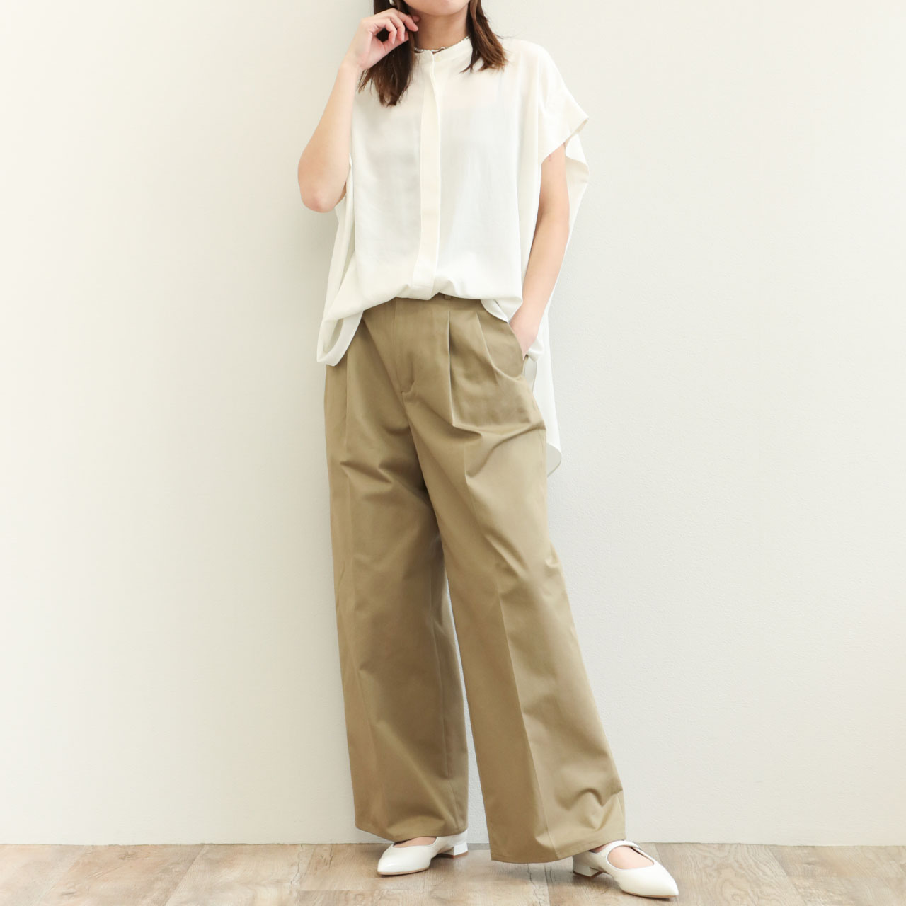 july nine チノパン アッシュホワイト