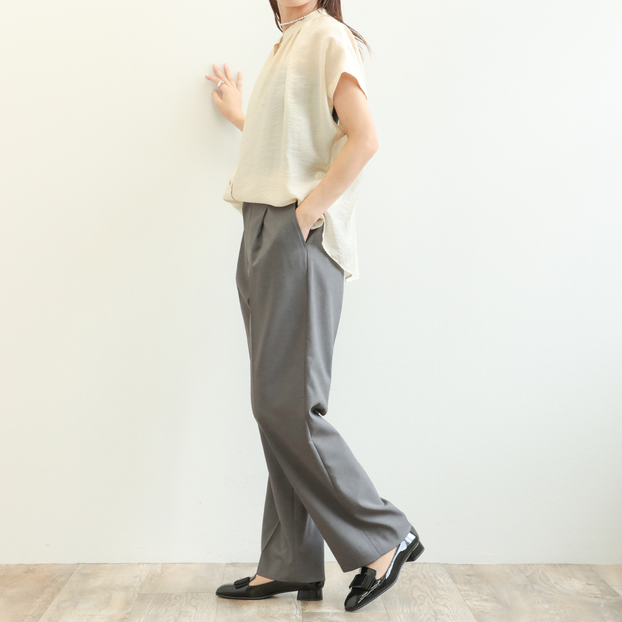 【美品】マイカアンドディール MICA&DEAL one tuck pants MICA&DEAL マイカアンドディール タックストレートパンツ