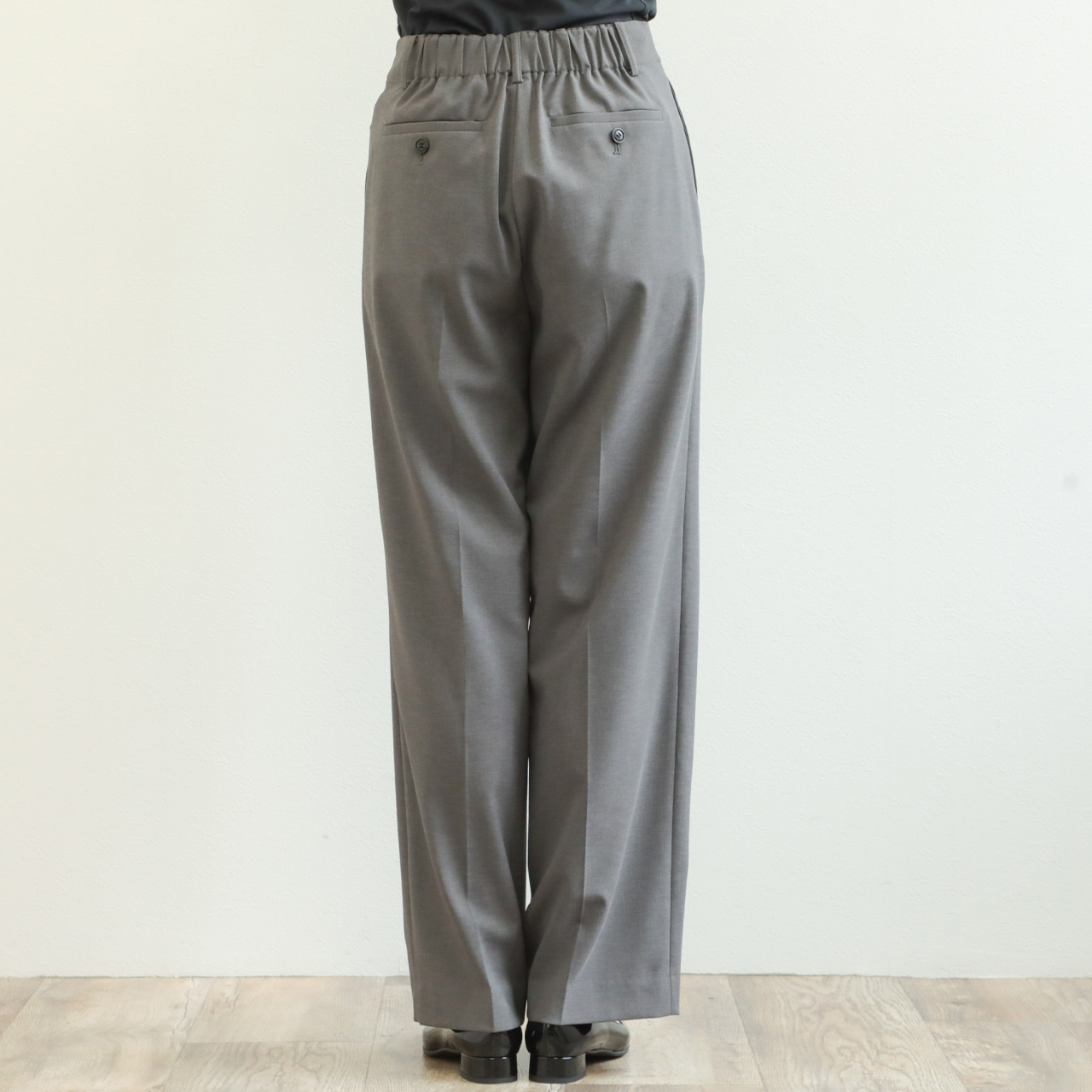 【美品】マイカアンドディール MICA&DEAL one tuck pants MICA&DEAL マイカアンドディール タックストレートパンツ