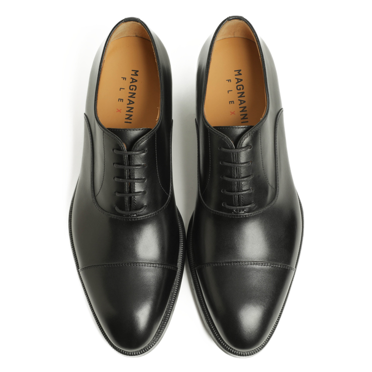 MAGNANNI マグナーニ 42 19614 ストレートチップ 外羽根 黒 MAGNANNI マグナーニ 42 19614 ストレートチップ 外羽根 黒