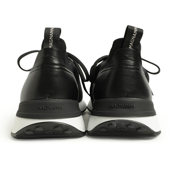 MAGNANNI ブラック レースアップシューズ イング ing スタッズ付きレースアップシューズ （ブラックカタ