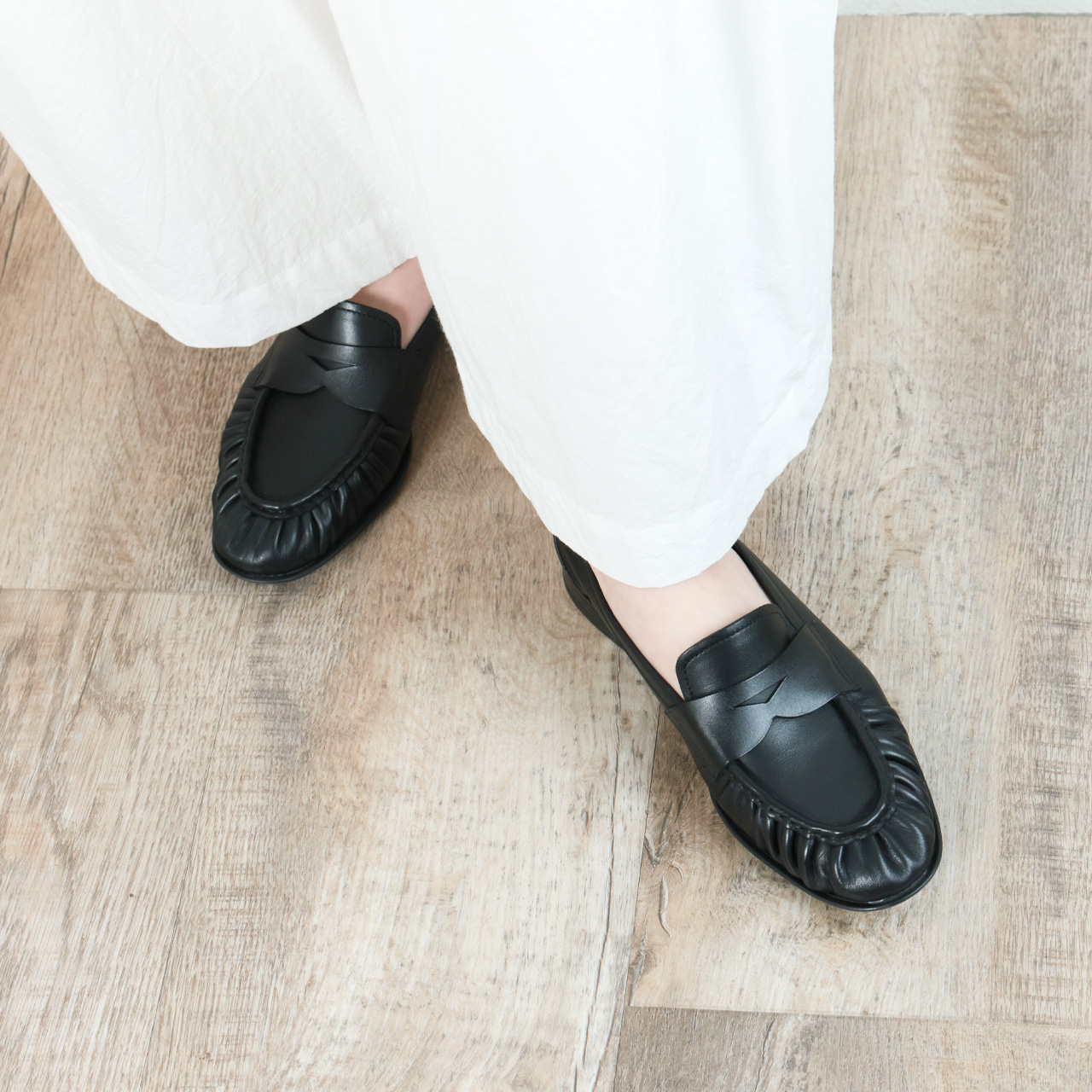 MAGNANNI マグナーニ レディース コインローファー ギョーザ カーフ