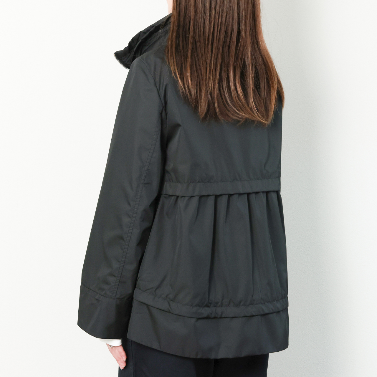 【美品】MooRER ムーレー ブルゾン ジャケット　レディース MOORER ムーレー レディース ブルゾン コート ショート丈 フーデッド