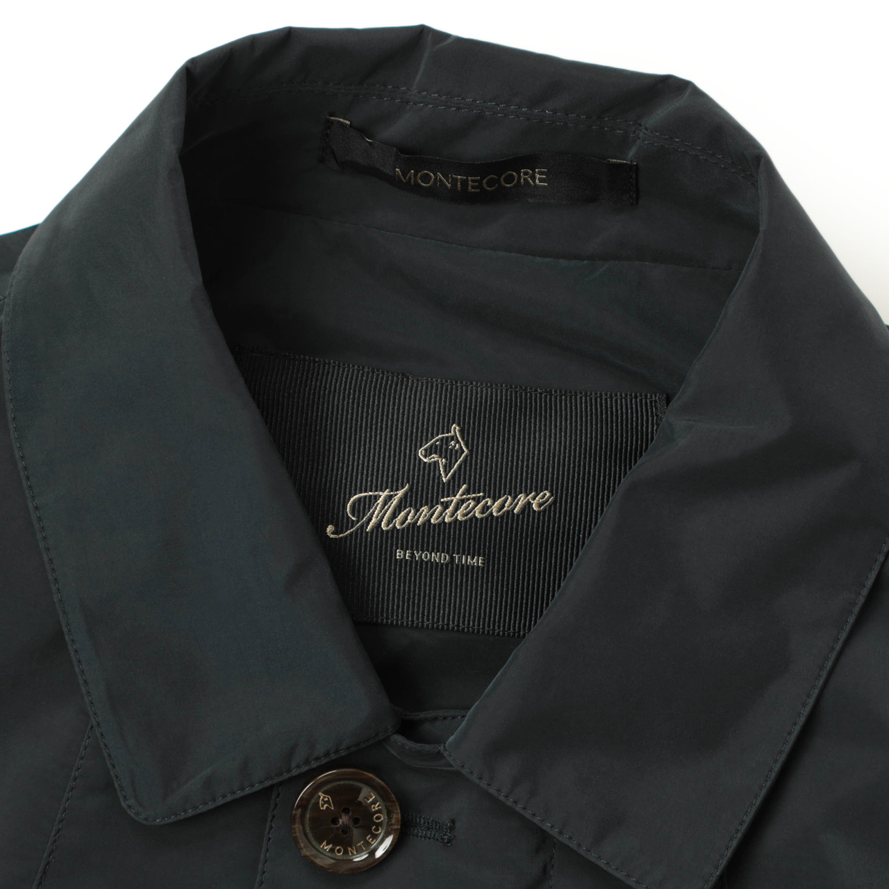 【新品未使用】MOTECORE モンテコーレ　ナイロンジャケット　50 MONTECORE（モンテコーレ）大人の為の新しいアウターブランドが登場